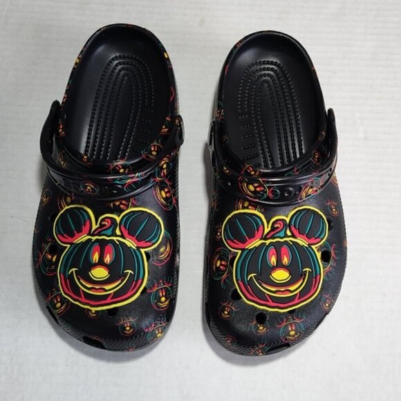 CROCS x Disney Mickey Mouse M6 W8 clogs NEW No Tags Halloween Glow In The Dark - Picture 2 of 9